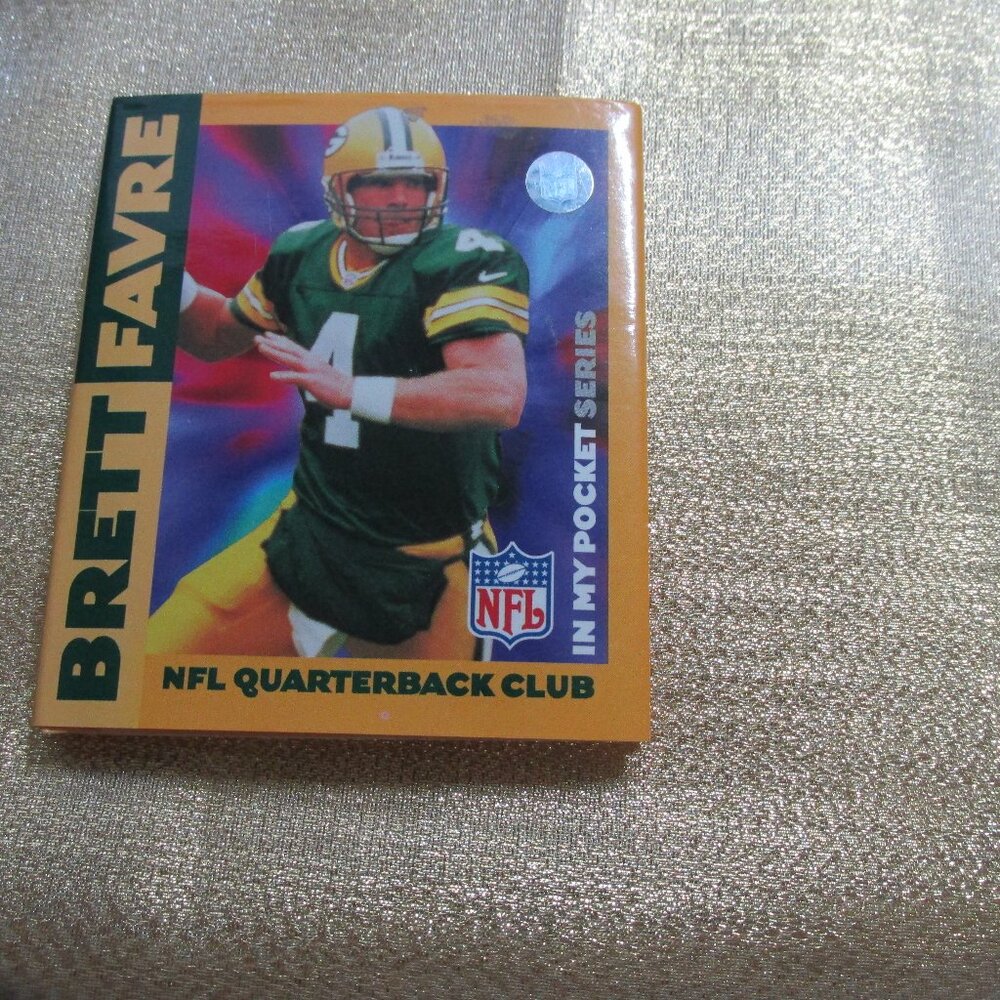 (2) NFL Quarterback Brett Farve-Pocket Book NFL Quarterback Club Series